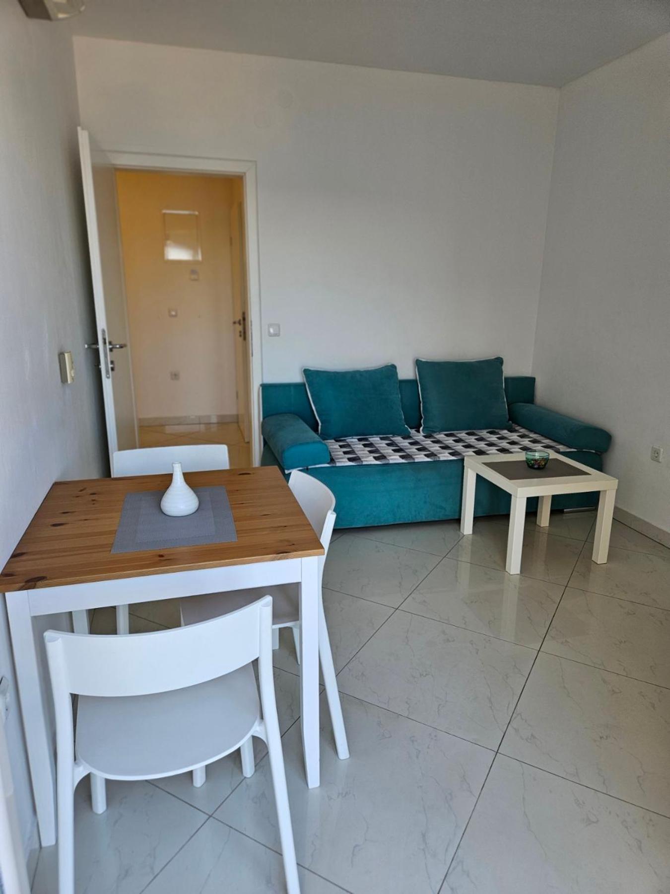 Apartments Barbati ノヴァリャ エクステリア 写真