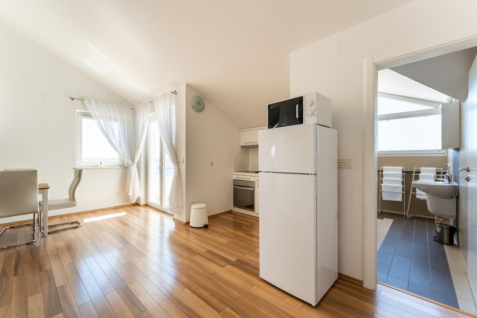 Apartments Barbati ノヴァリャ エクステリア 写真
