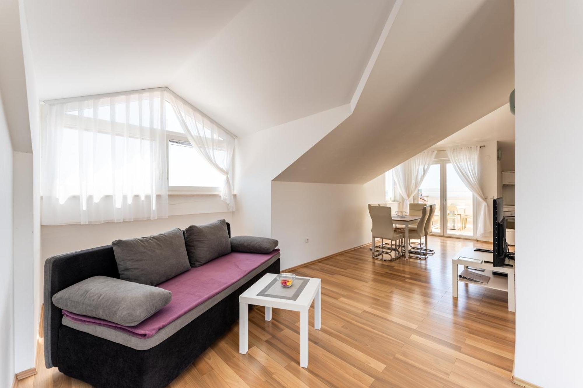 Apartments Barbati ノヴァリャ エクステリア 写真