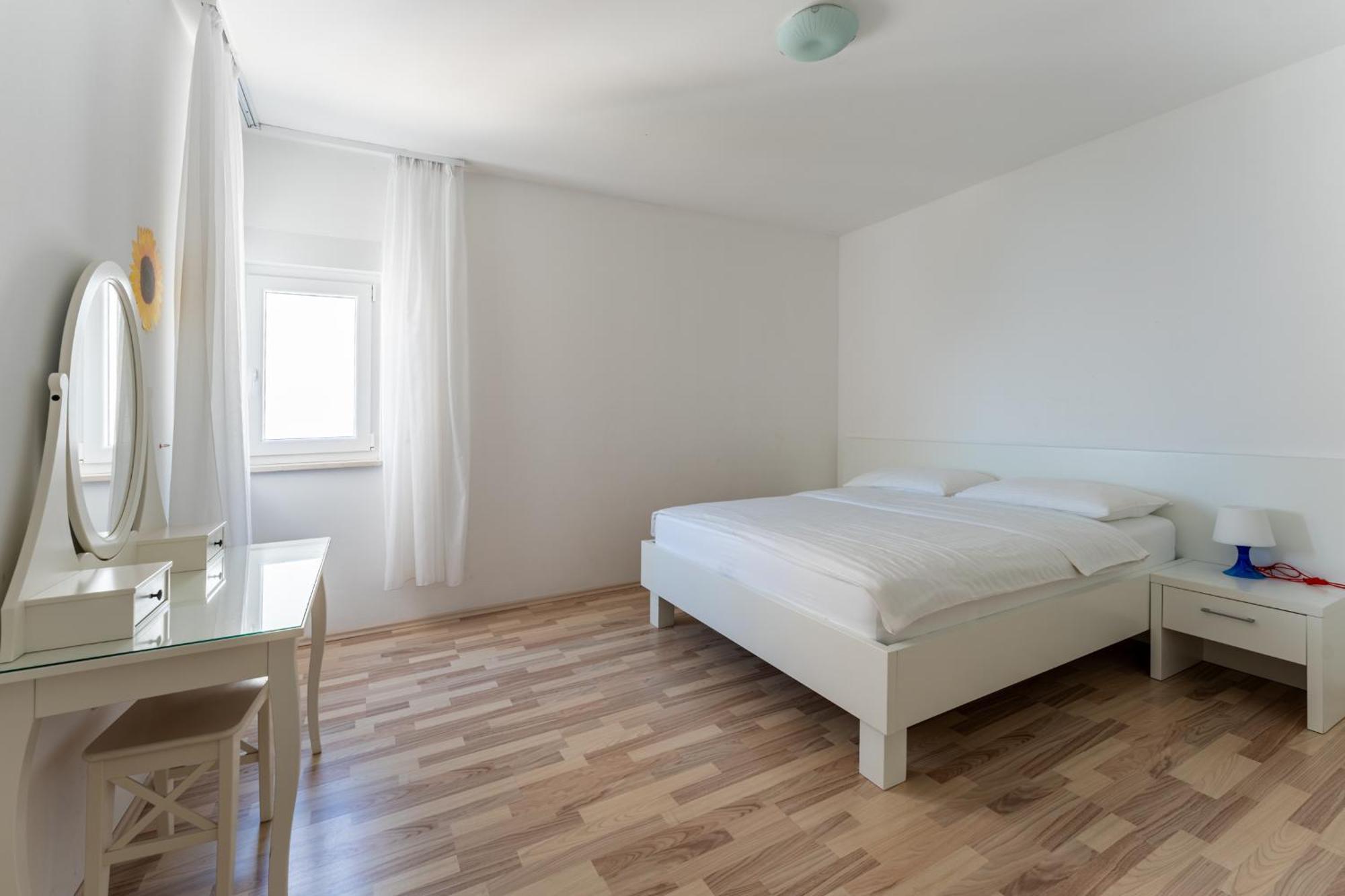 Apartments Barbati ノヴァリャ エクステリア 写真