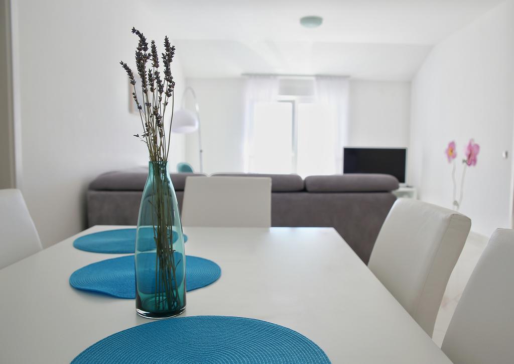 Apartments Barbati ノヴァリャ エクステリア 写真
